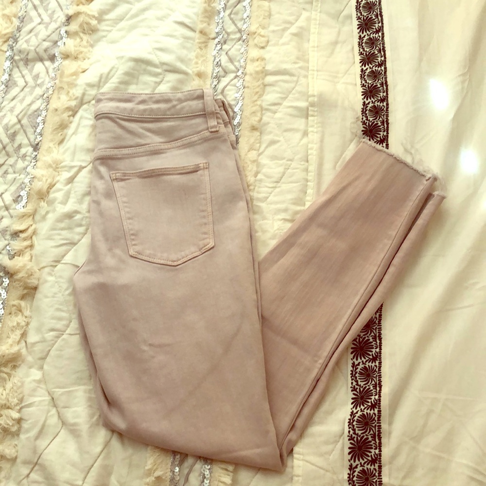 Universal Thread High Waisted Pink Cropped Jeans
